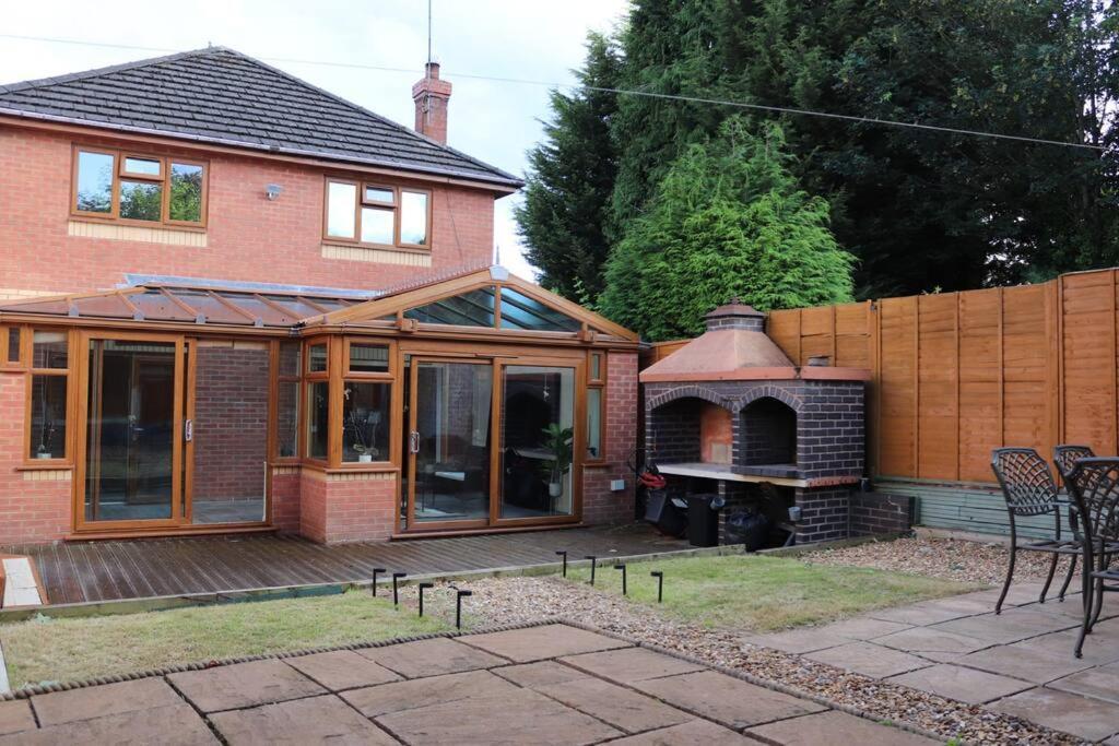 Cosy 3 Bedroom 2 Bathroom House With Parking Sheldon  Buitenkant foto